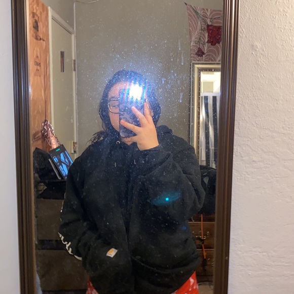 Meet your Posher, Jocelyn - Picture 1 of 2